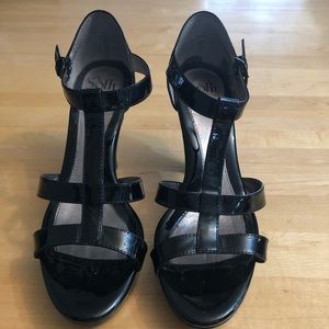 Sofft patent leather sandals
